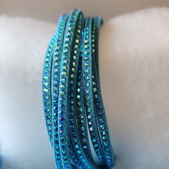 Touchstone Crystal Wrap-Star Laguna Bracelet - Picture 2 of 7